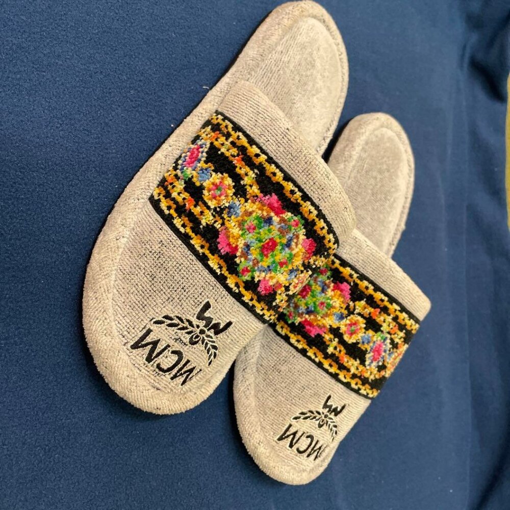 MCM Slippers Size SM  5-7